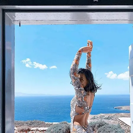 Regenesis 2 Villas Tinos Kardhiani